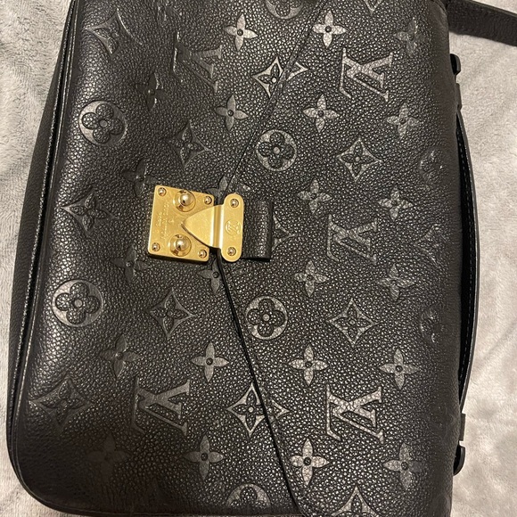 Louis Vuitton Pochette Métis Black Empriente Leather Pristine - Picture 12 of 16